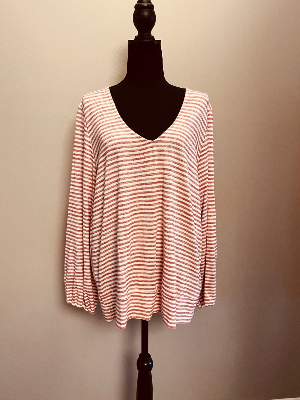 Liverpool Striped V-Neck Long Sleeve Top in Cream & Red
